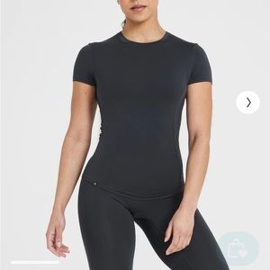 NWT Oner Active MELLOW SOFT SHORT SLEEVE T-SHIRT Coal S